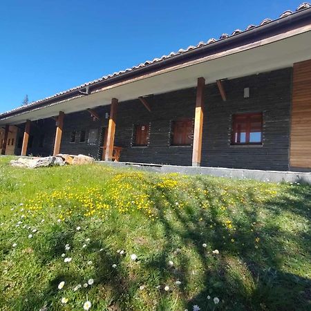 Kyomu Resort Hostel Velilla del Rio Carrion Eksteriør bilde