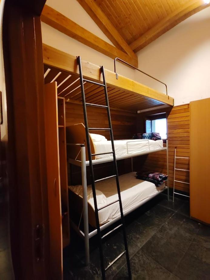 Kyomu Resort Hostel Velilla del Rio Carrion Eksteriør bilde